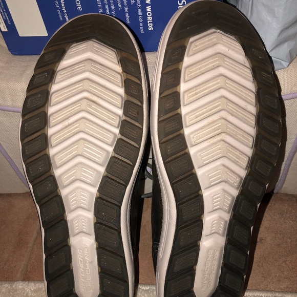 Practically New Men's Sketchers Memory Foam Shoes - Picture 3 of 8
